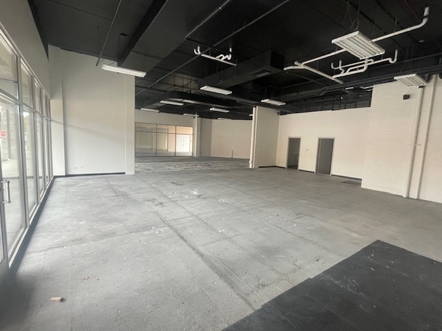 19 E Irving Park Rd, Roselle, IL for lease - Interior Photo - Image 3 of 10