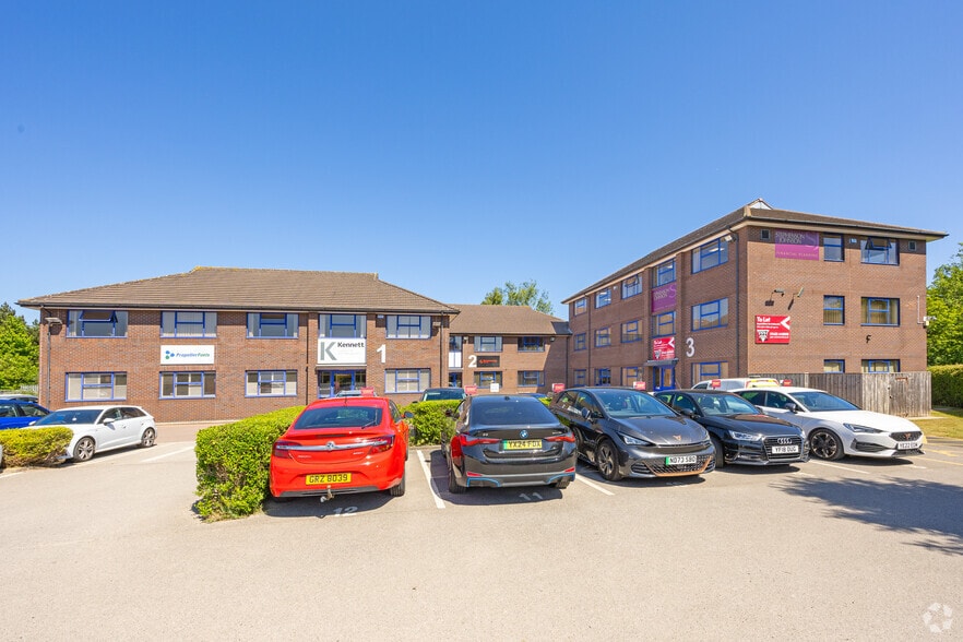 Owen Ave, Hessle for lease - Building Photo - Image 2 of 3