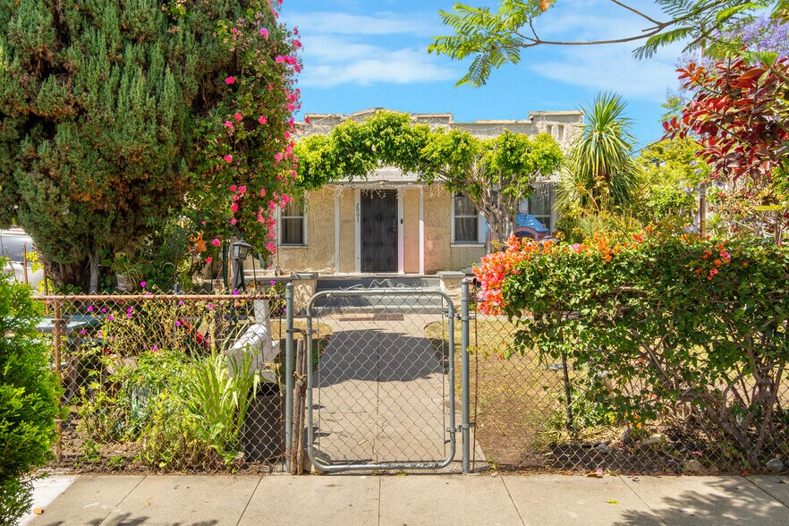 2001 Browning Blvd, Los Angeles, CA for sale - Building Photo - Image 2 of 22