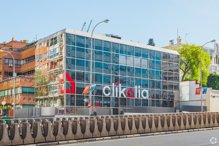 Calle de María de Molina, 7, Madrid, Madrid for lease - Building Photo - Image 2 of 4