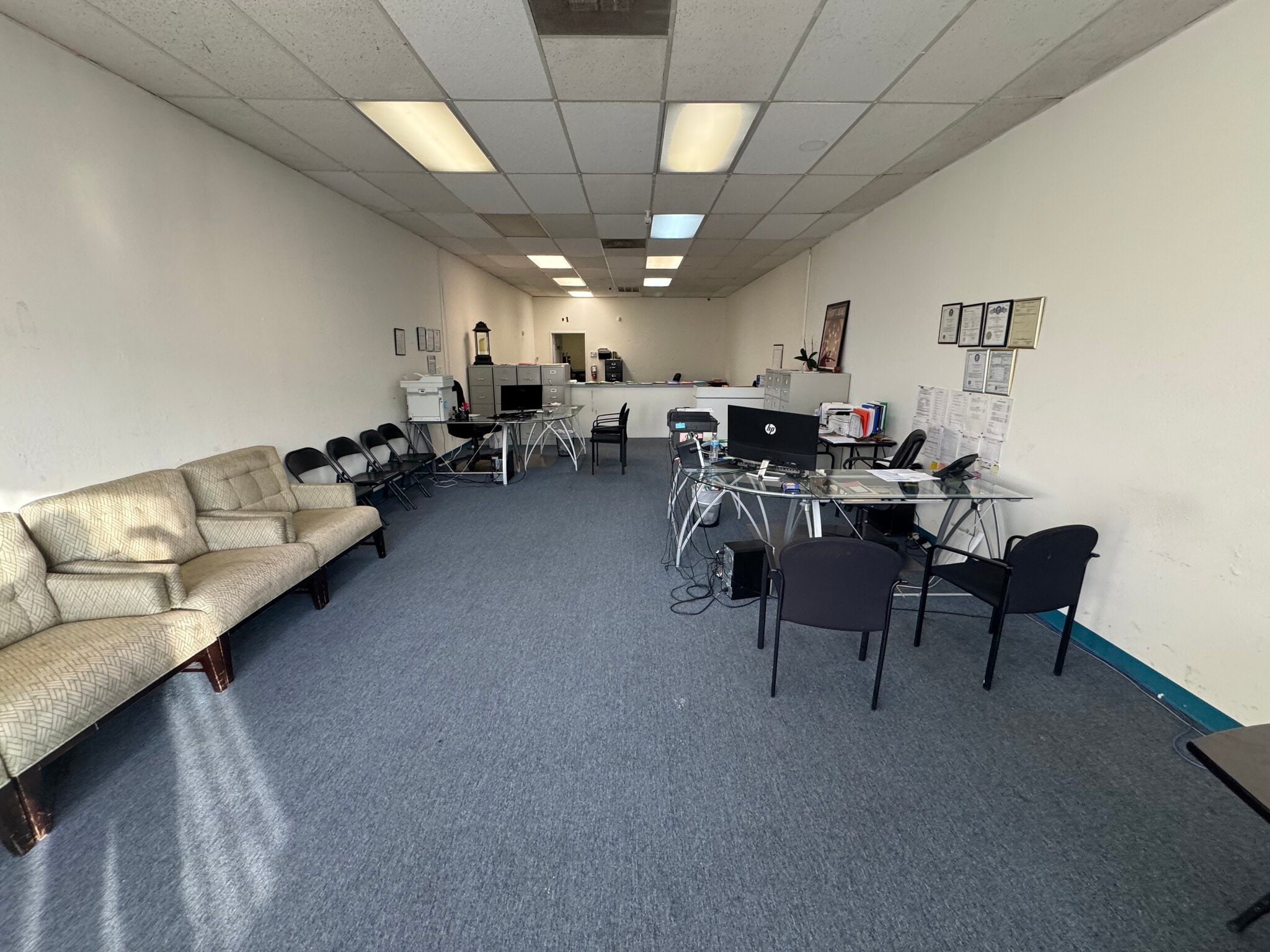 5020 E Tropicana Ave, Las Vegas, NV à vendre Photo intérieure- Image 1 de 11