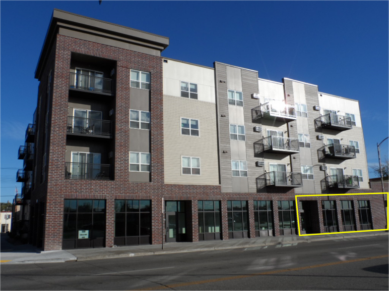 100 Collins Ave, Mandan, ND à louer - Photo du bâtiment - Image 2 de 3