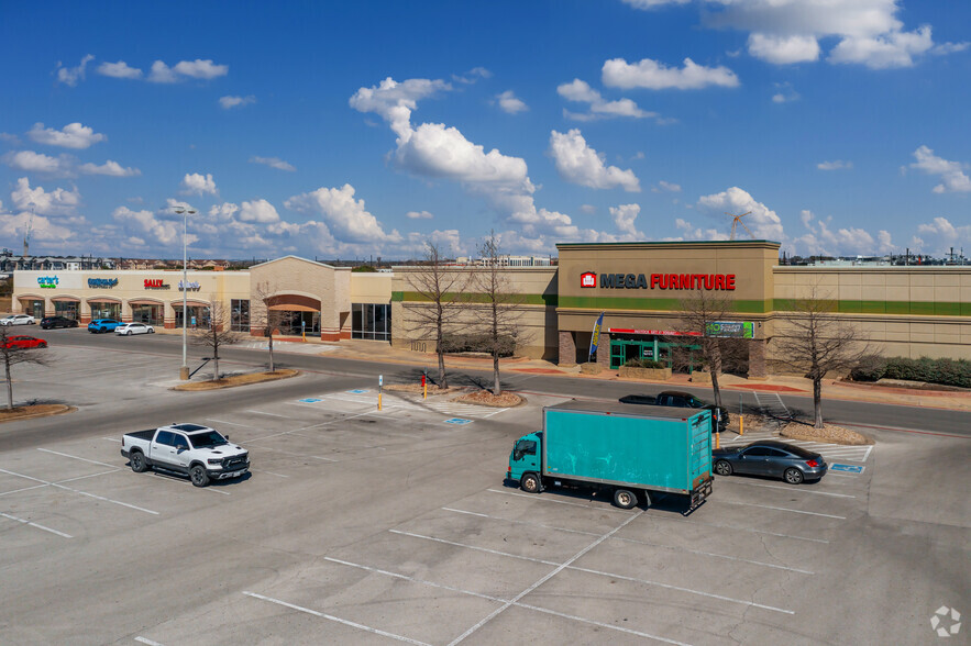 8203 State Highway 151, San Antonio, TX for lease - Building Photo - Image 1 of 11