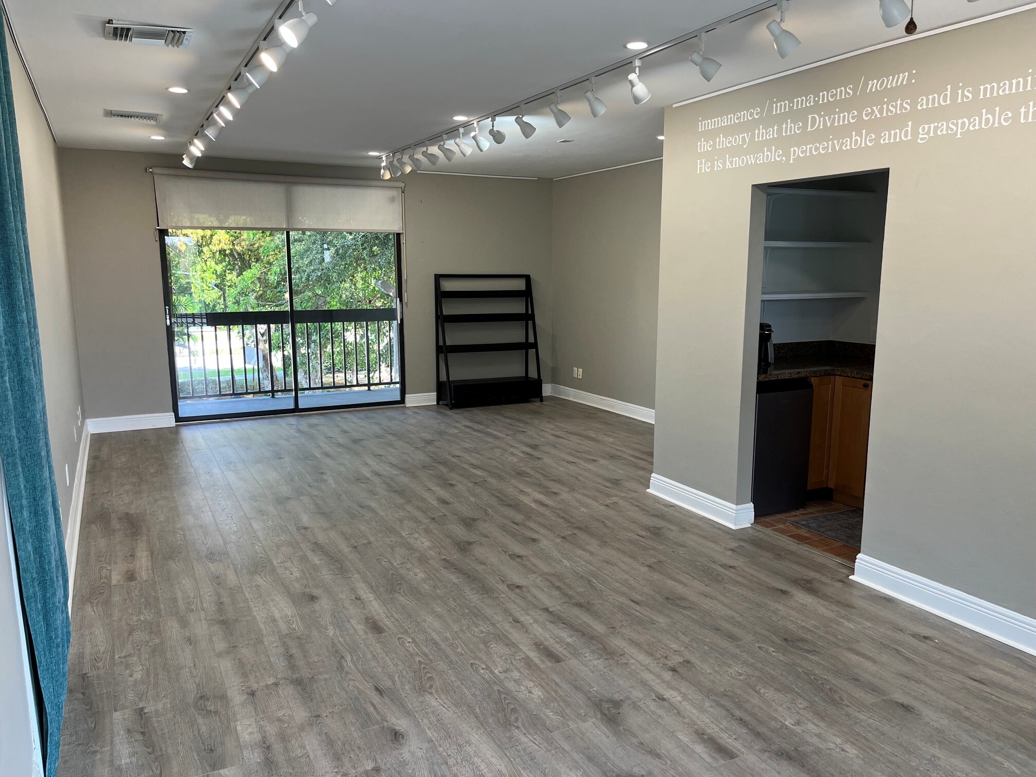 673-689 S Collier Blvd, Marco Island, FL for lease Interior Photo- Image 1 of 5