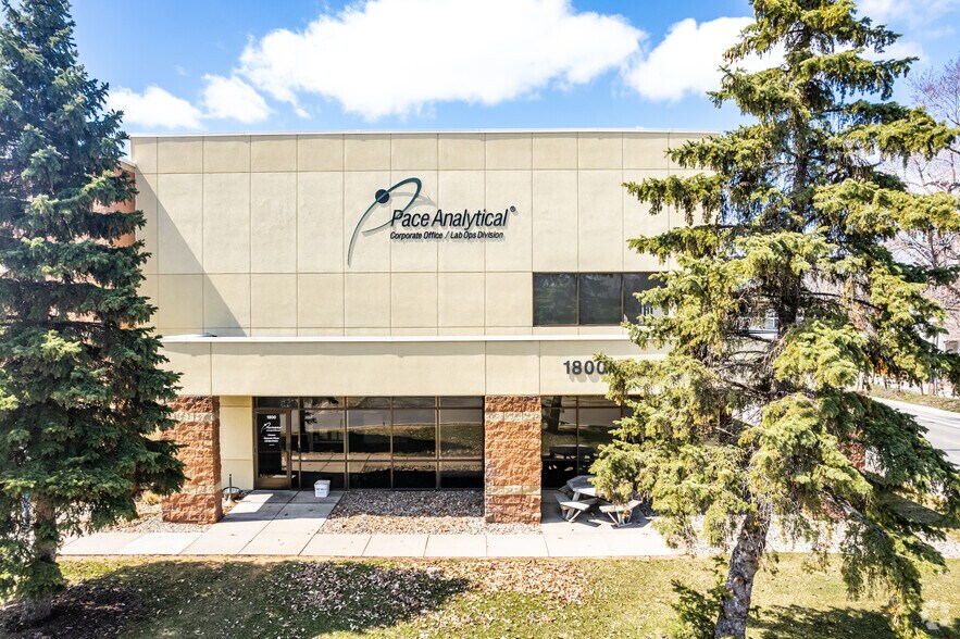 1800-1860 Elm St SE, Minneapolis, MN à louer - Photo du bâtiment - Image 2 de 6