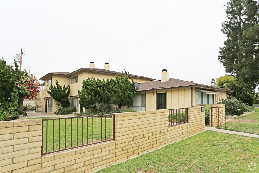 13282 Fletcher St, Garden Grove, CA for sale - Primary Photo - Image 1 of 3