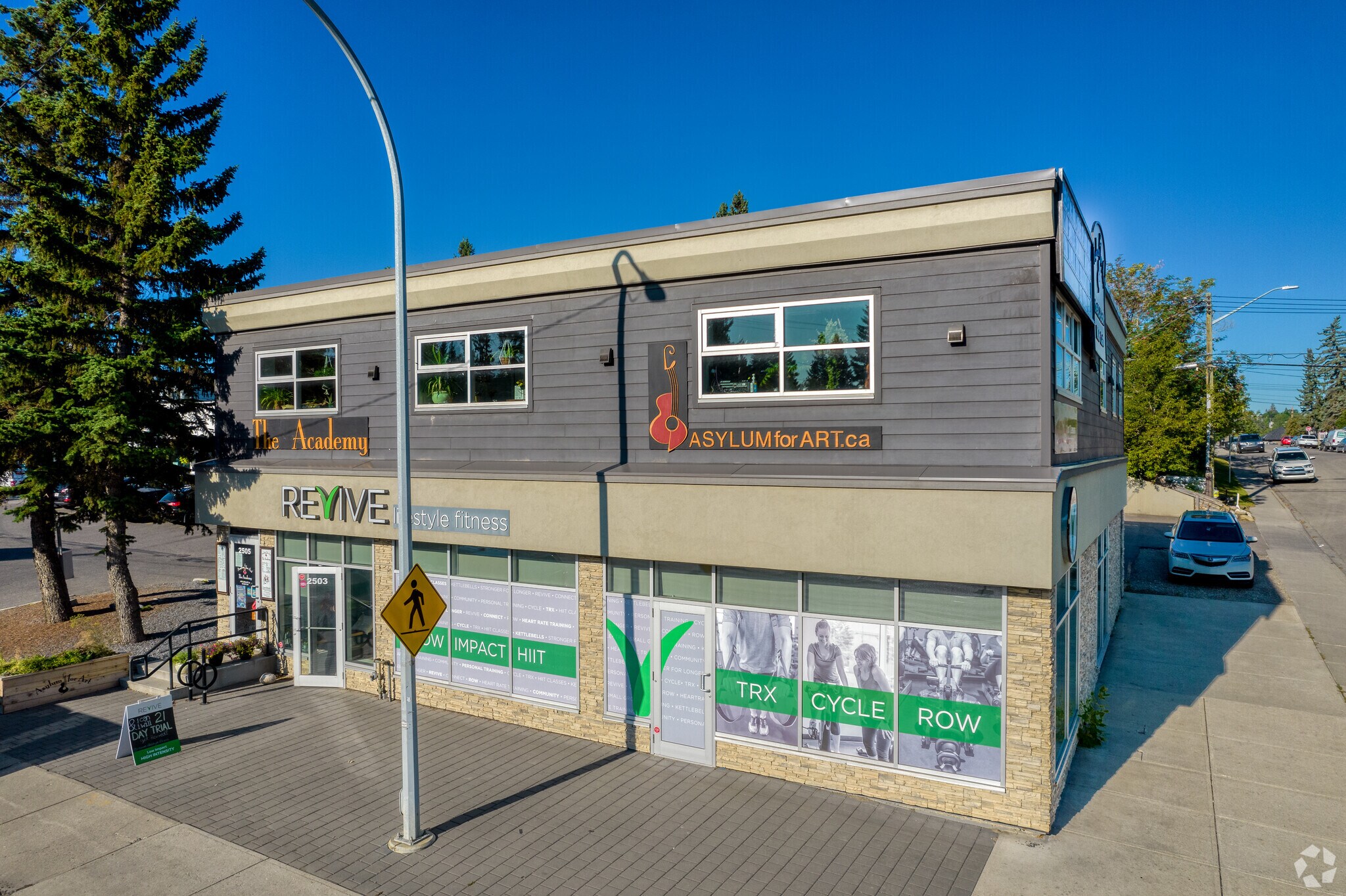 2505 14 St SW, Calgary, AB for sale Primary Photo- Image 1 of 1