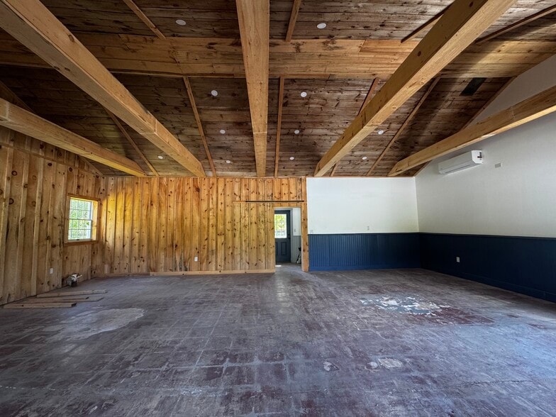 6425 US-209 Rt, Kerhonkson, NY à vendre - Photo du bâtiment - Image 3 de 9