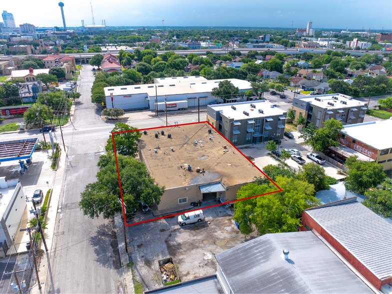 701 S Frio St, San Antonio, TX à louer - Photo du bâtiment - Image 2 de 5