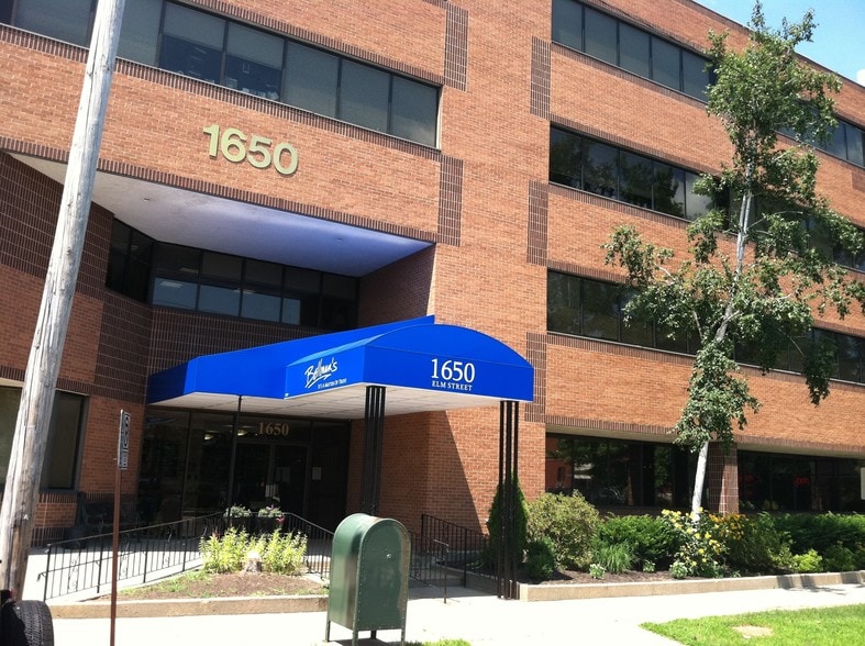 1650 Elm St, Manchester, NH à vendre - Photo du bâtiment - Image 3 de 45