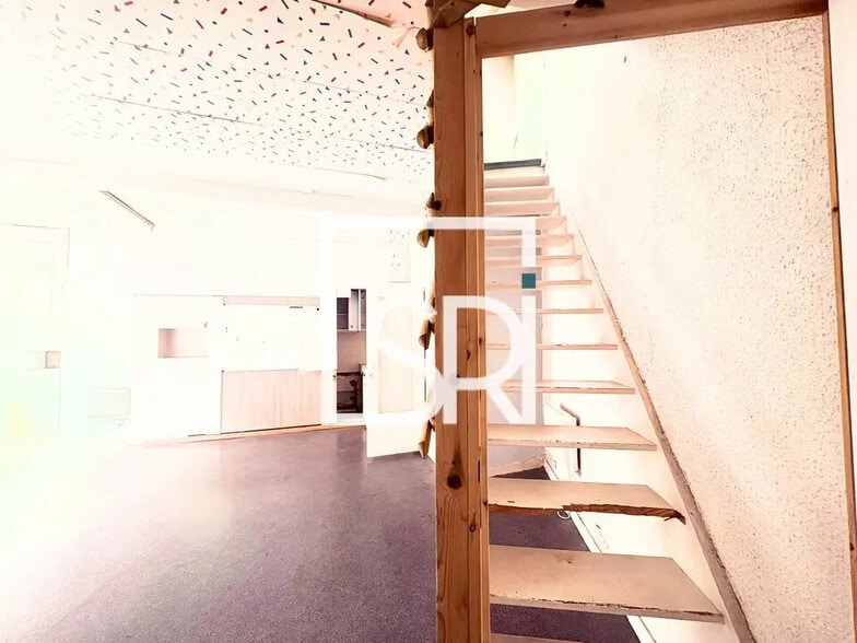 Commerce de détail dans Clermont-Ferrand à louer - Photo intérieure - Image 2 de 11