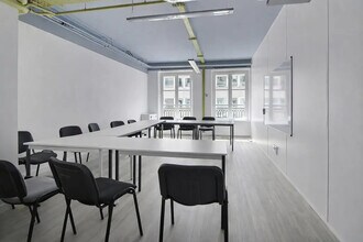 32 Rue De Paradis, Paris for sale Interior Photo- Image 2 of 7