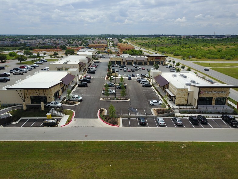 4217 Benner Rd, Kyle, TX à louer - Photo du bâtiment - Image 2 de 2