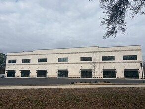 4105 Commerce Street, Flowery Branch, GA for lease Interior Photo- Image 1 of 19