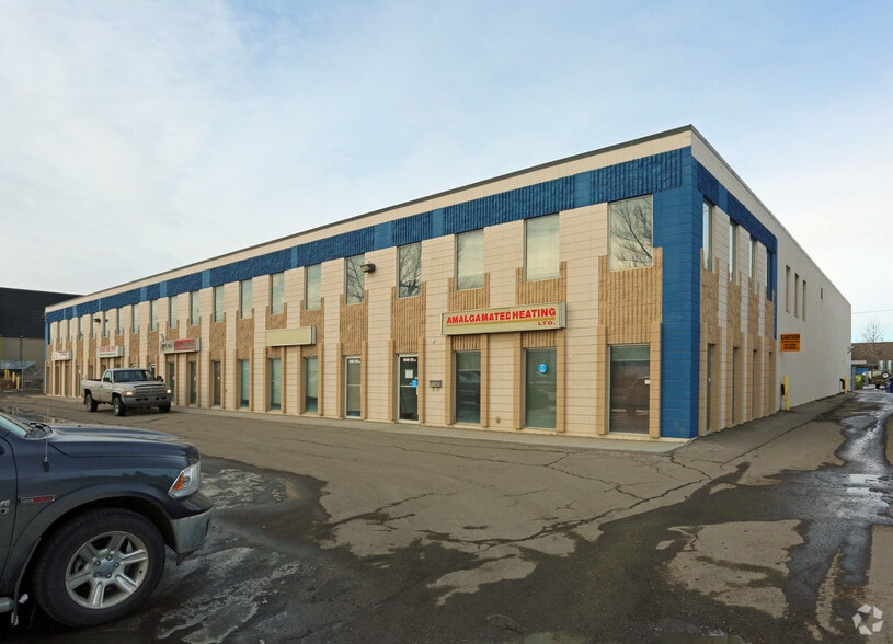 15140 128th Ave NW, Edmonton, AB à vendre - Photo du bâtiment - Image 2 de 2