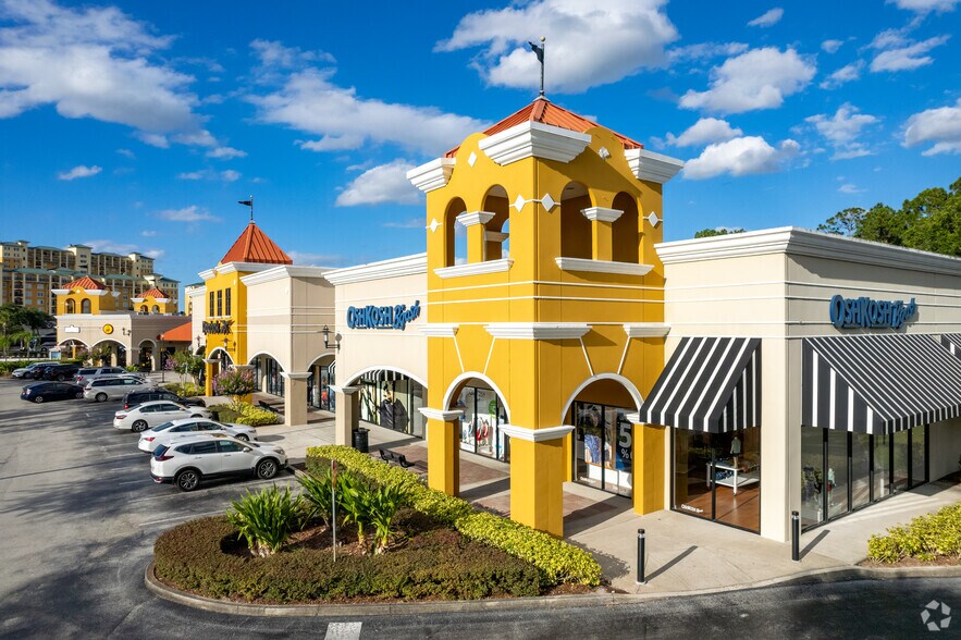 15591 Vineland Rd, Orlando, FL à louer - Photo du bâtiment - Image 3 de 18