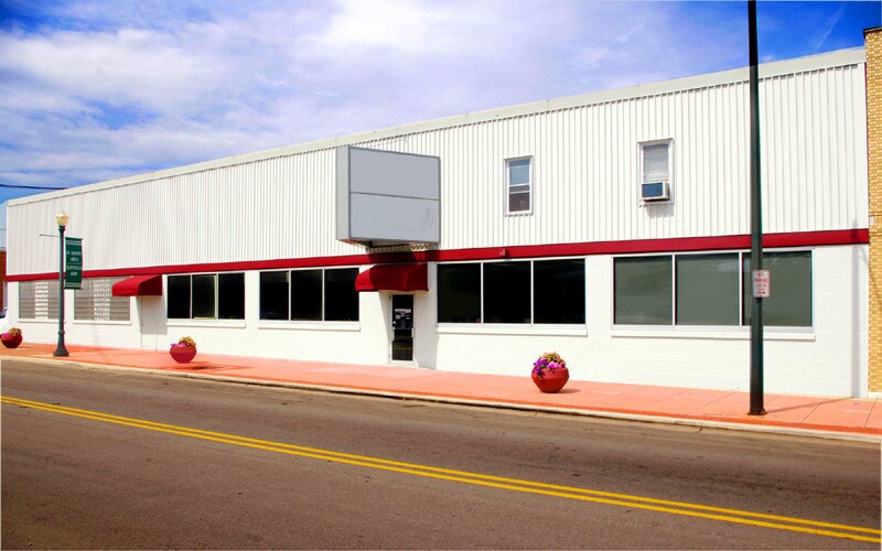 455 N Ottawa St, Joliet, IL à louer - Photo du bâtiment - Image 3 de 9