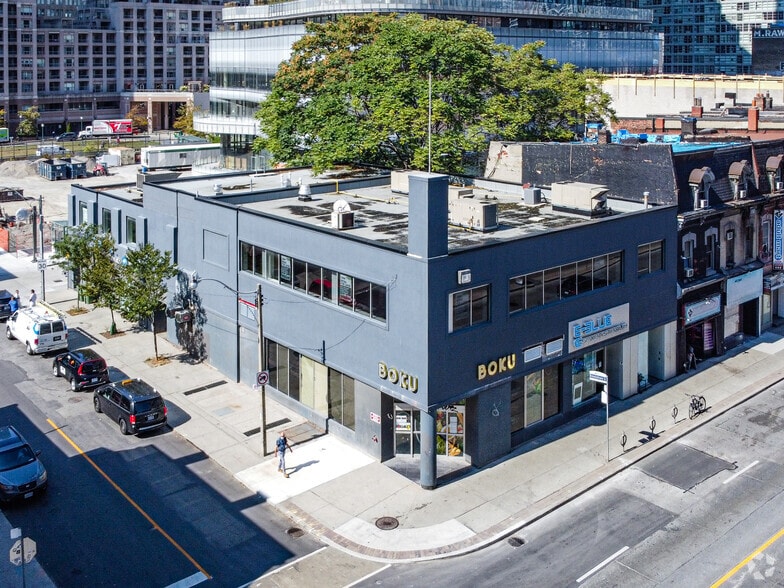 530 Yonge St, Toronto, ON for lease - Building Photo - Image 1 of 4