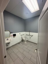 13540-13670 Weaver Lake Rd, Maple Grove, MN for lease Building Photo- Image 2 of 5