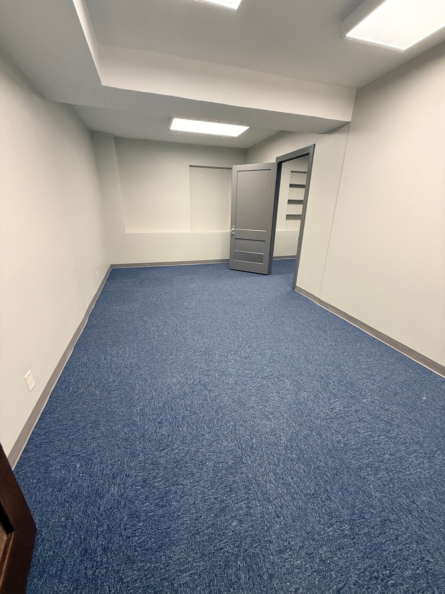 121 S Broadway Ave, Tyler, TX for lease Interior Photo- Image 1 of 4