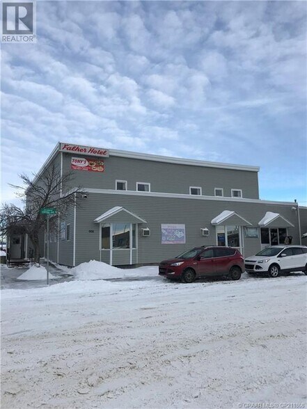 6 Main St NW, Falher, AB à vendre - Photo principale - Image 1 de 1