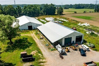 Plus de détails pour 40175 Banks Rd, Grafton, OH - Sports et divertissement à vendre