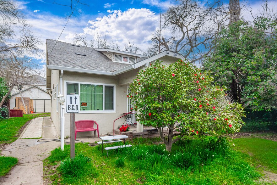 1535 Arcade Blvd, Sacramento, CA à vendre - Photo du bâtiment - Image 3 de 32