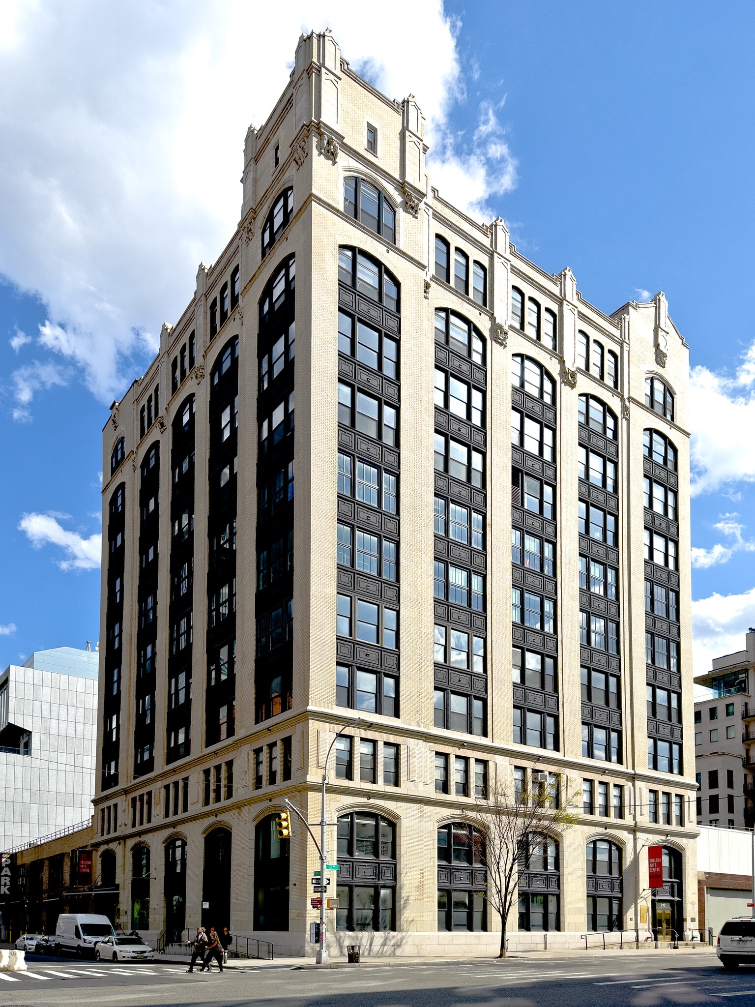 210 Eleventh Ave, New York, NY for lease Primary Photo- Image 1 of 7