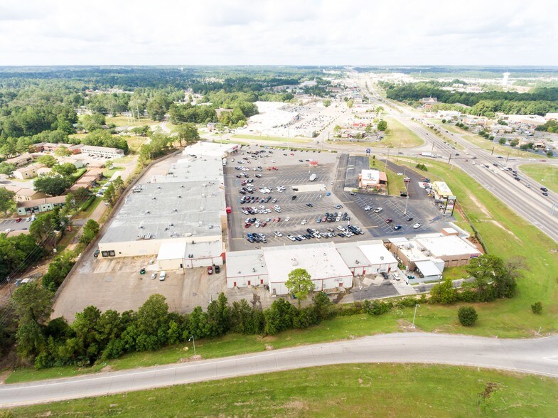 4400 Hardy St, Hattiesburg, MS à vendre - Photo du bâtiment - Image 2 de 14