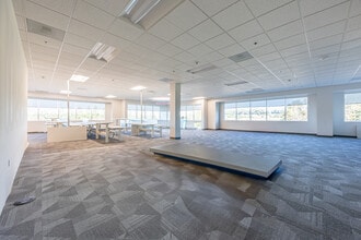 1435 N McDowell Blvd, Petaluma, CA for lease Interior Photo- Image 1 of 6
