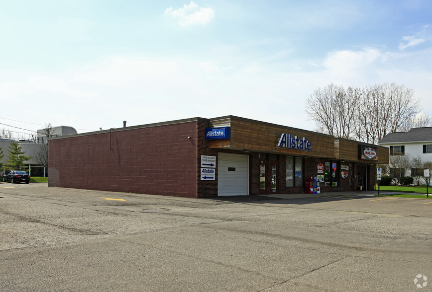 108-120 Antioch Dr, Elyria, OH for lease - Primary Photo - Image 3 of 4