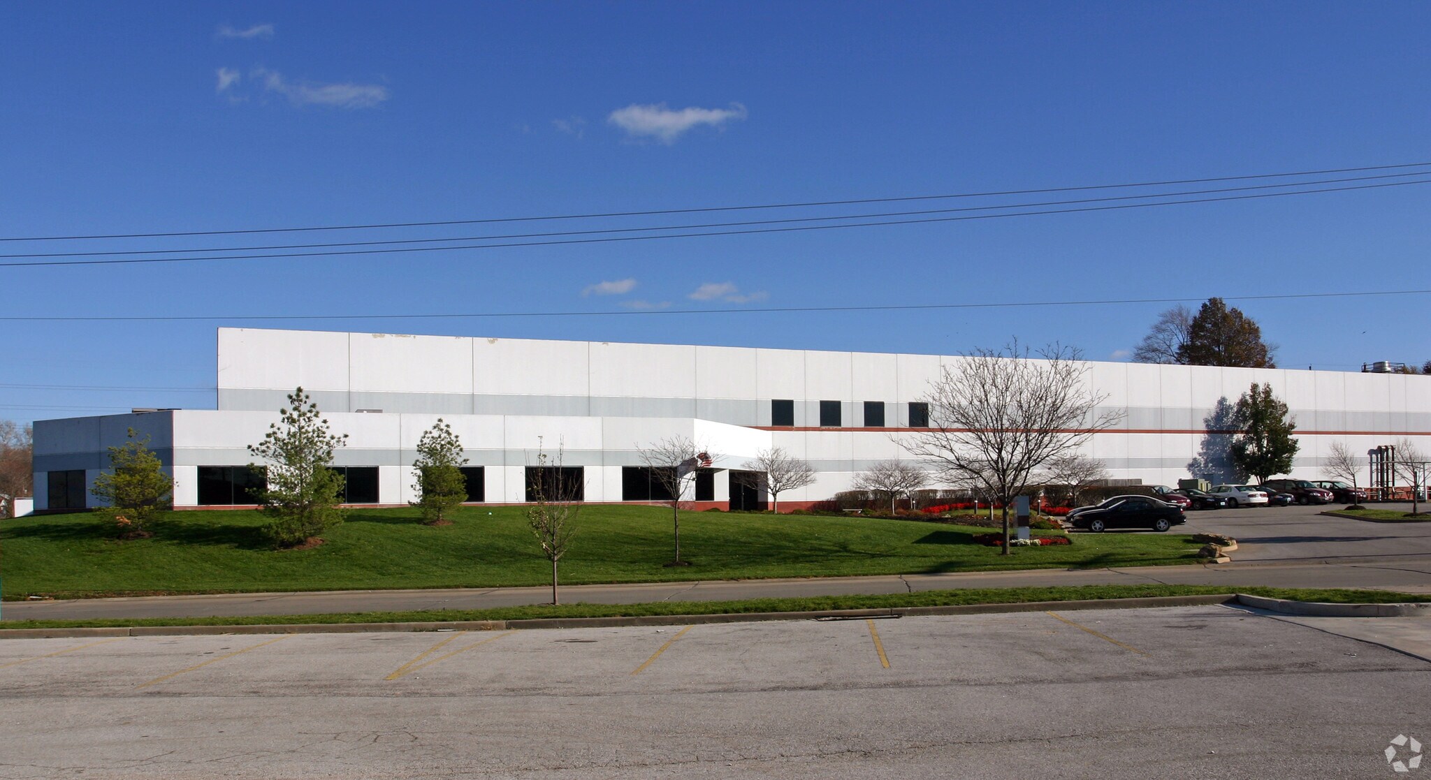 8226 Lackland Rd, Saint John, MO for lease Primary Photo- Image 1 of 3