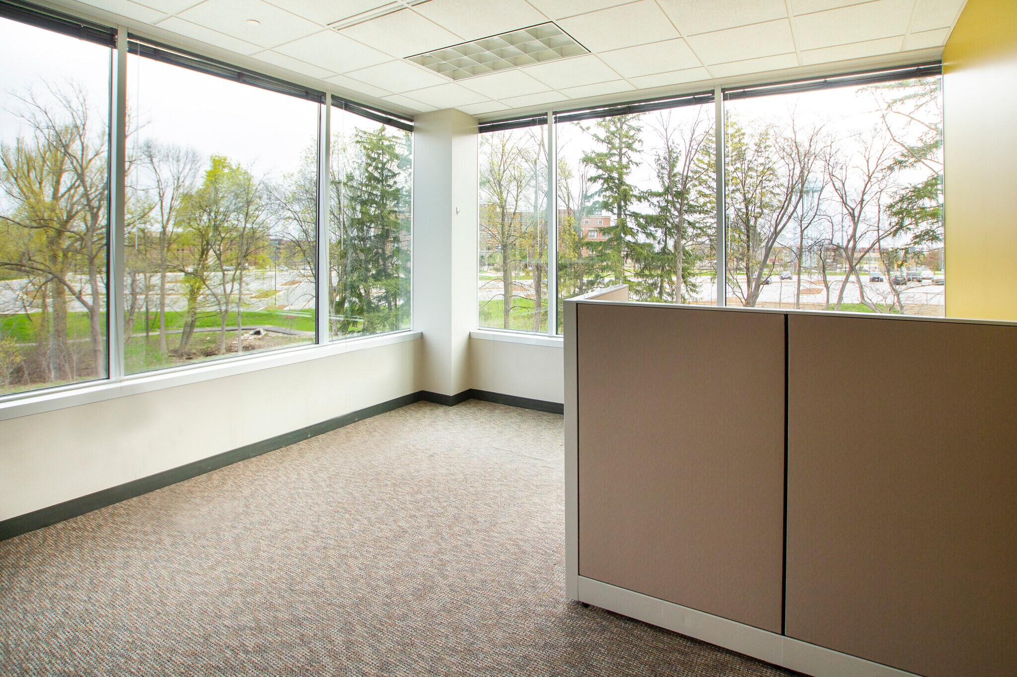 10700 W Research Dr, Milwaukee, WI for lease Interior Photo- Image 1 of 8