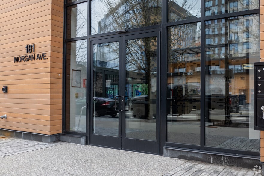 181 Morgan Ave, Cambridge, MA for lease - Building Photo - Image 2 of 4