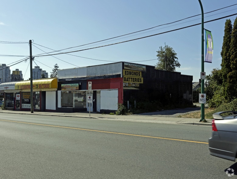 7481-7483 Edmonds St, Burnaby, BC for sale - Building Photo - Image 2 of 6