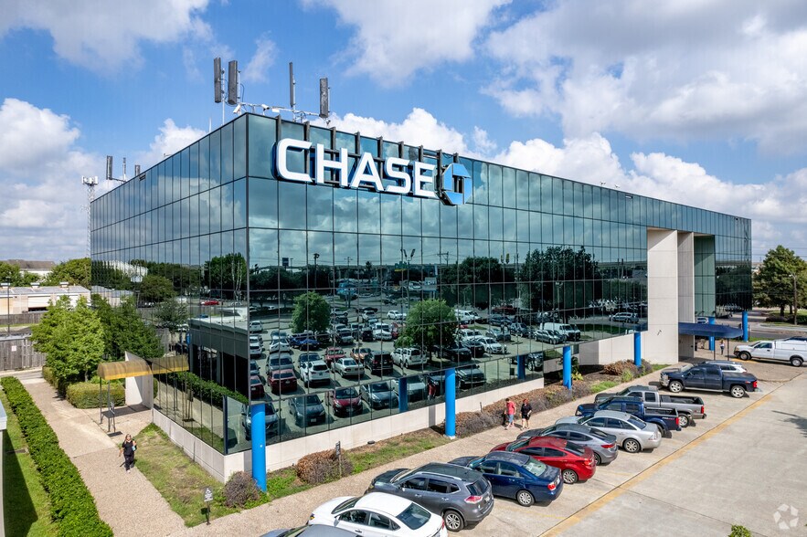 2900 Woodridge Dr, Houston, TX à louer - Photo du bâtiment - Image 1 de 4