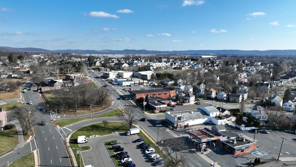 430 Memorial Pky, Phillipsburg, NJ à louer - Photo du b timent - Image 3 de 49