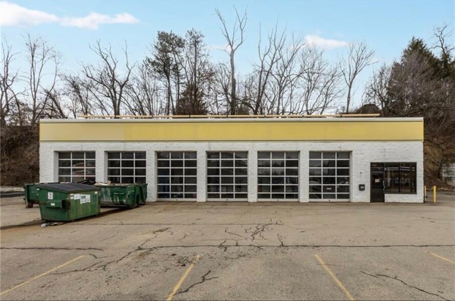 9435 State Route 30, Irwin, PA for lease - Building Photo - Image 3 of 10