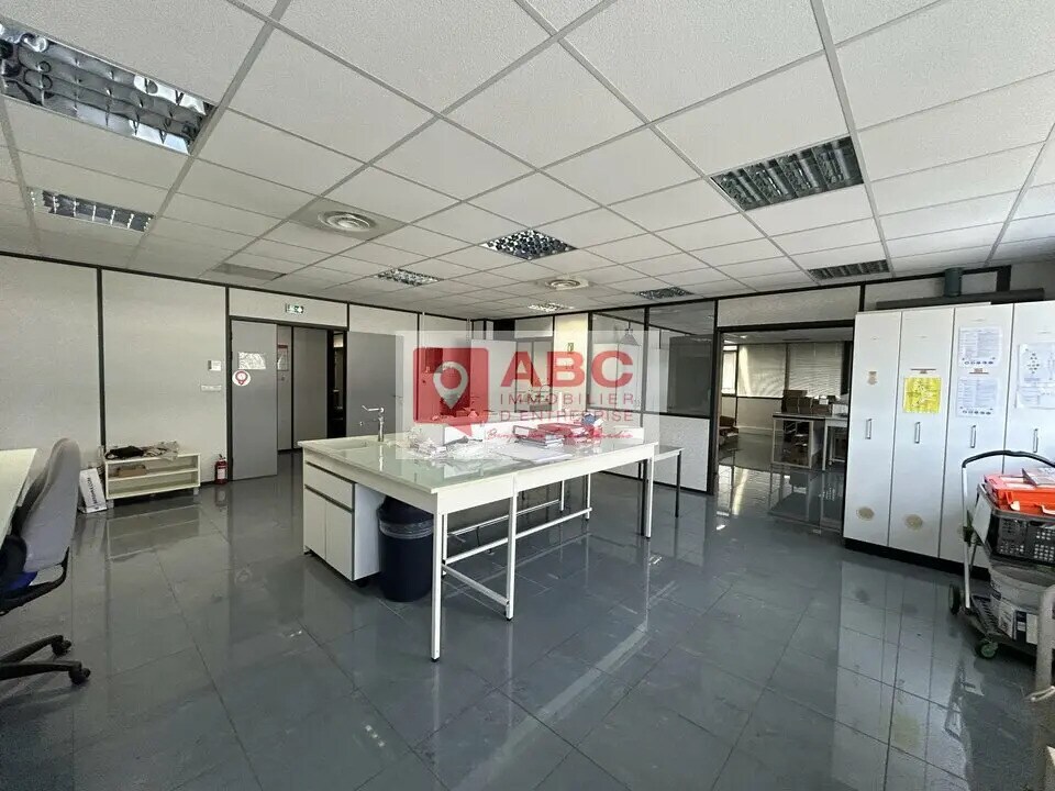 Office in Baillargues for lease Interior Photo- Image 1 of 13