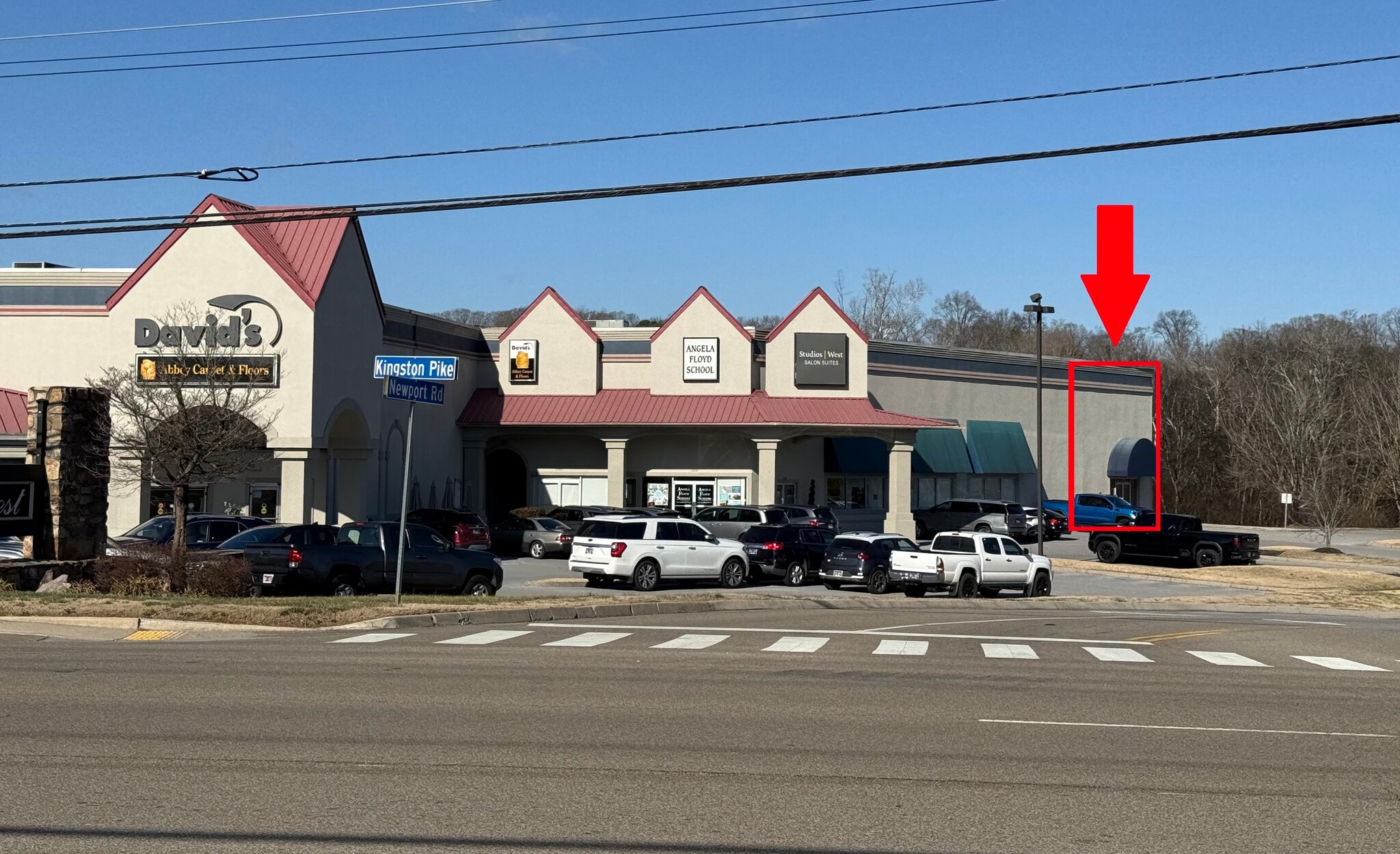 10841 Kingston Pike, Knoxville, TN for lease Primary Photo- Image 1 of 4