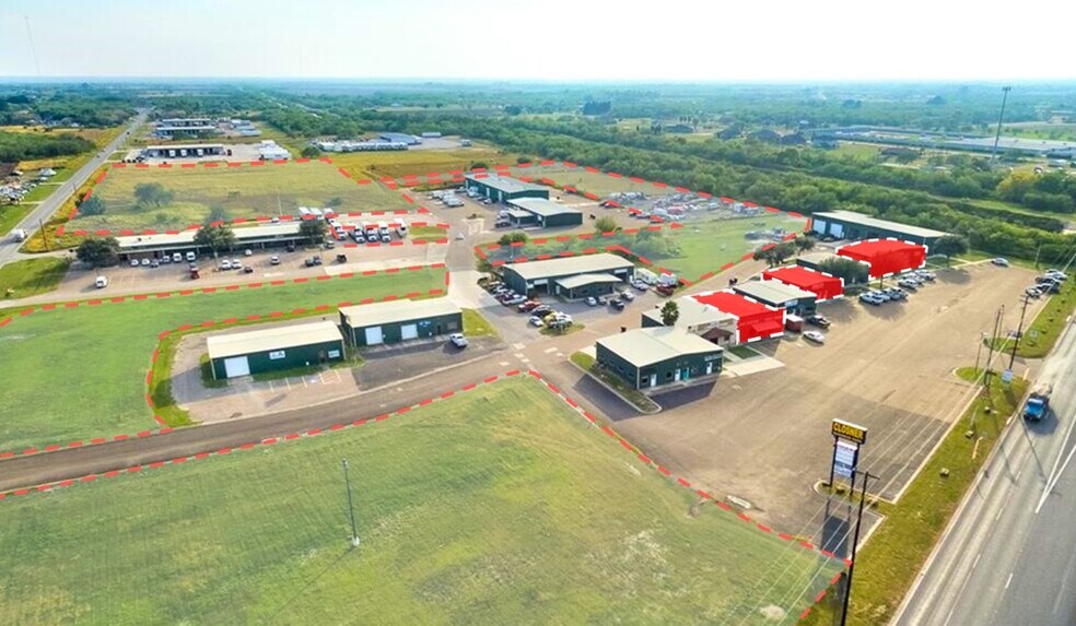 2811 W Expressway 83, La Feria, TX à louer - Aérien - Image 2 de 2