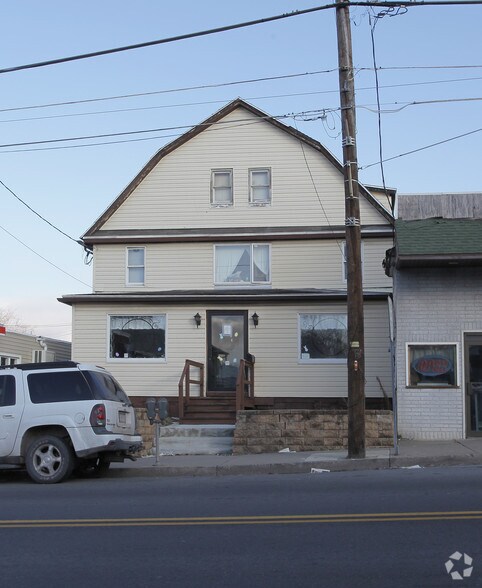 225 E Drinker St, Scranton, PA à vendre - Photo du bâtiment - Image 2 de 2