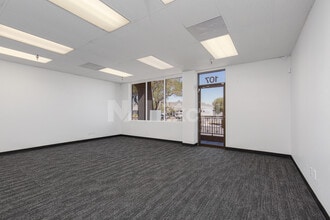 3651 W Ali Baba Ln, Las Vegas, NV for lease Interior Photo- Image 2 of 9