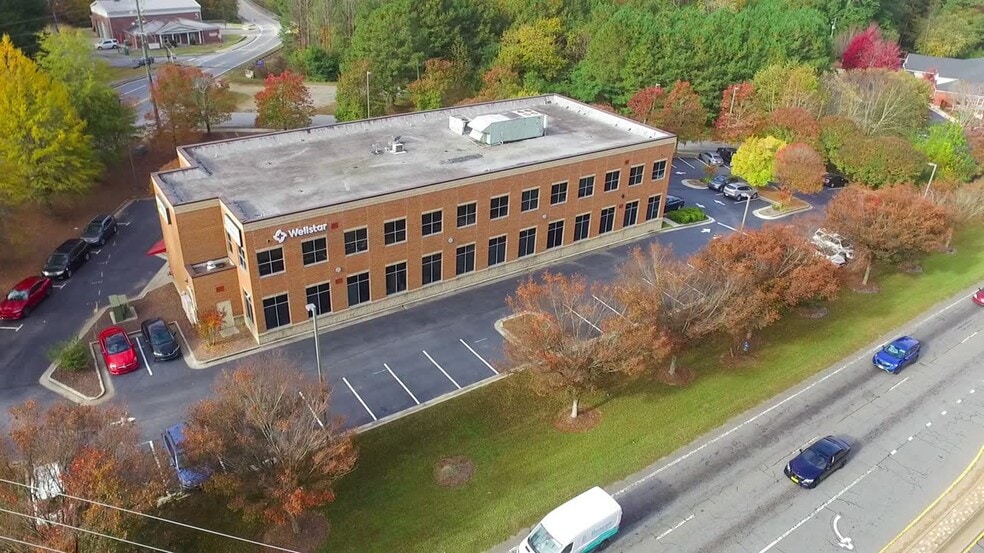 4480 N Cooper Lake Rd, Smyrna, GA à vendre - Vidéo sur l’inscription commerciale - Image 2 de 13