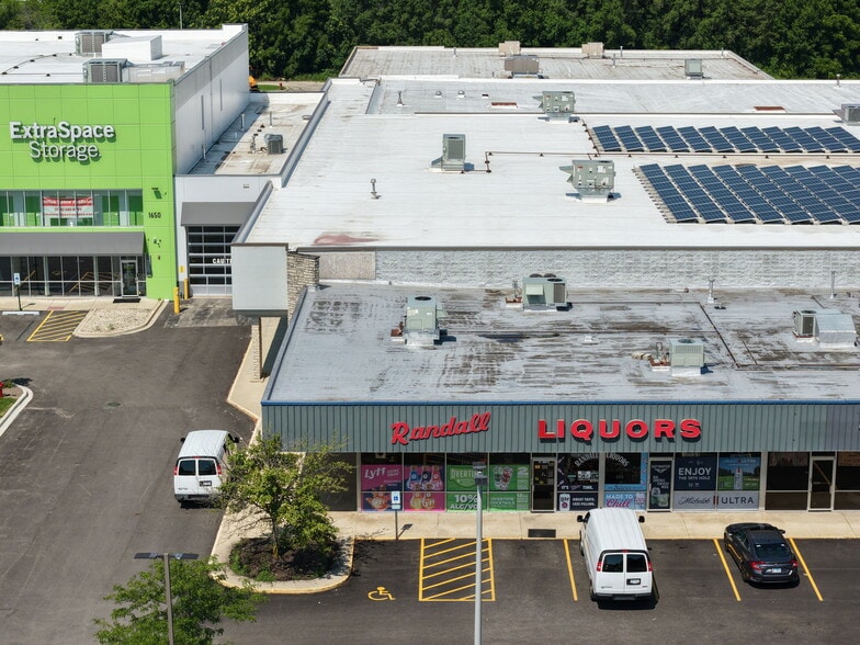 Randall Liquors Portfolio portfolio of 4 properties for sale on LoopNet.ca - Building Photo - Image 2 of 60