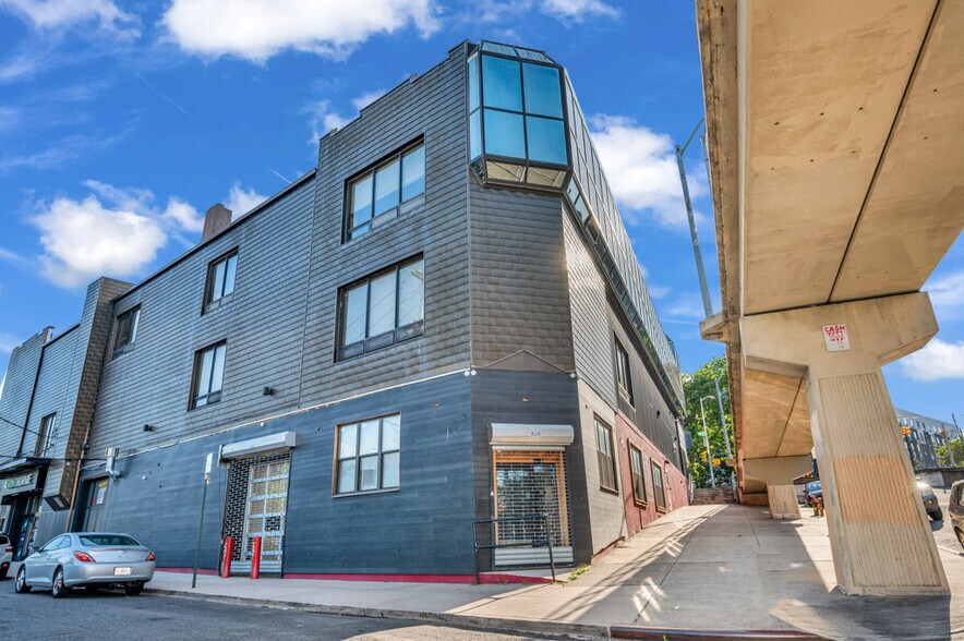 2 Minthorne St, Staten Island, NY à louer - Photo du bâtiment - Image 2 de 14