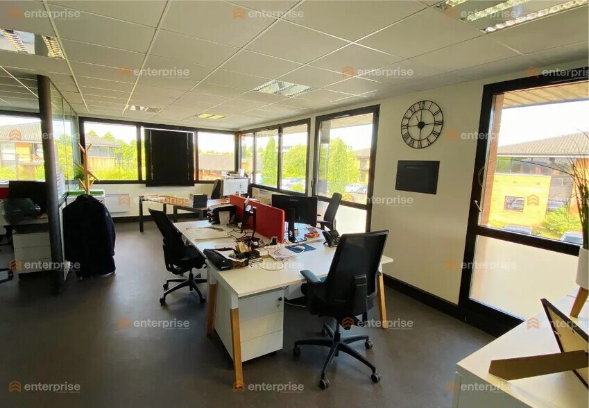 Office in VILLENEUVE-D'ASCQ for lease - Interior Photo - Image 2 of 6