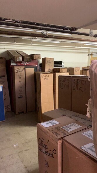 44-54 Broad St, Elizabeth, NJ à louer - Vidéo sur l’inscription commerciale - Image 2 de 15