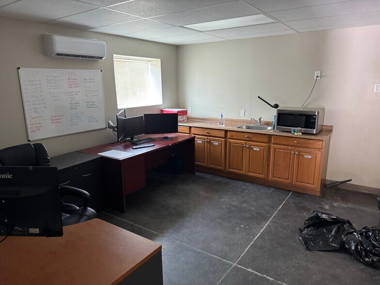 4555 South St, Titusville, FL à vendre - Photo du bâtiment - Image 3 de 5