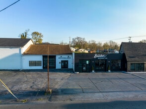 525 W Market St, Johnson City, TN for lease Interior Photo- Image 1 of 21